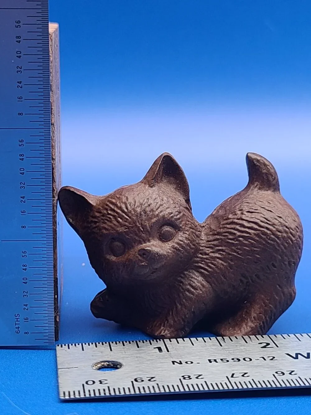 Red Mill Vintage Playful Bottoms Up Miniature Kitten Pecan Shell Resin
